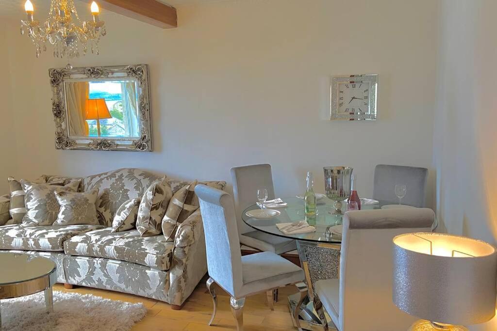 Beautiful Sea View 2 Bed Home Port Glasgow Kültér fotó