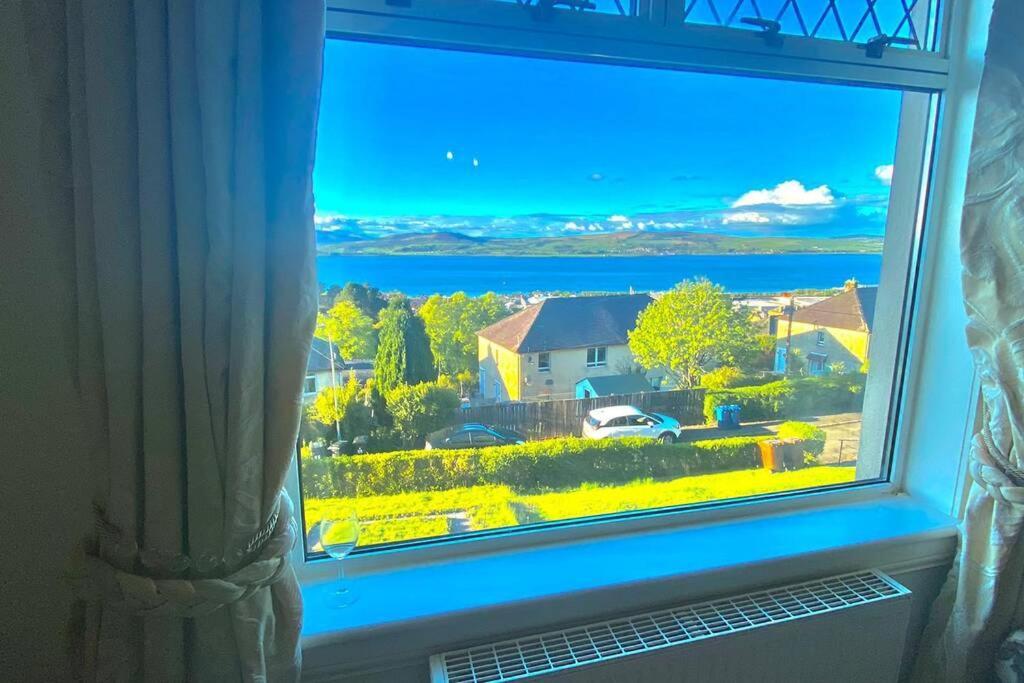 Beautiful Sea View 2 Bed Home Port Glasgow Kültér fotó