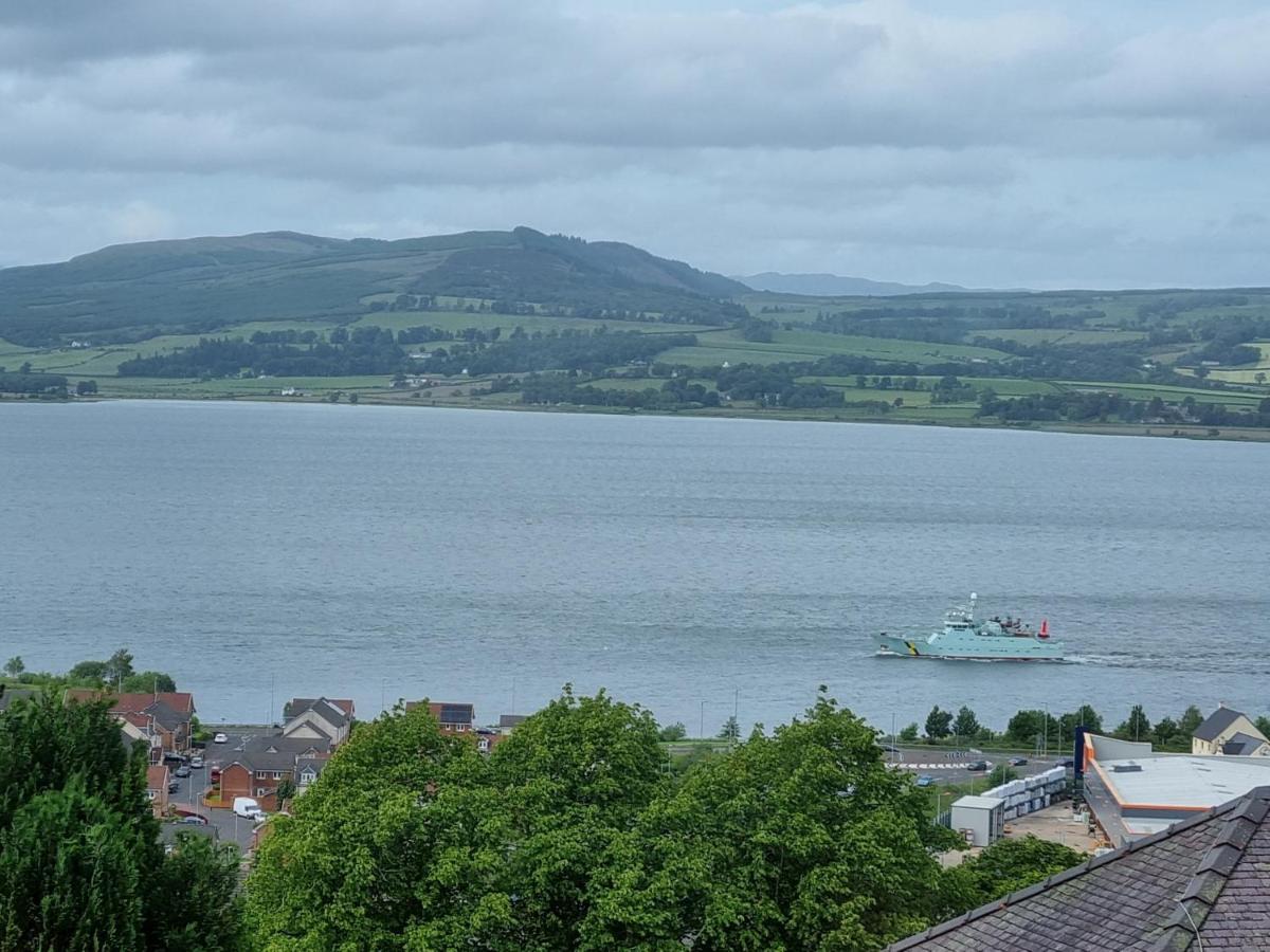 Beautiful Sea View 2 Bed Home Port Glasgow Kültér fotó